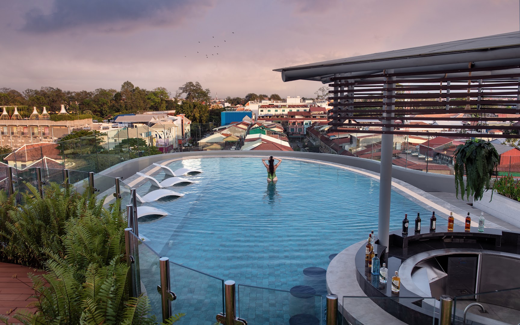 Koulen Central Hotel — 5th Floor Sky Bar